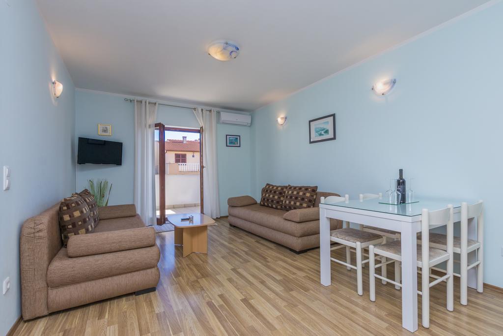 Milos Apartment PUY Exterior foto